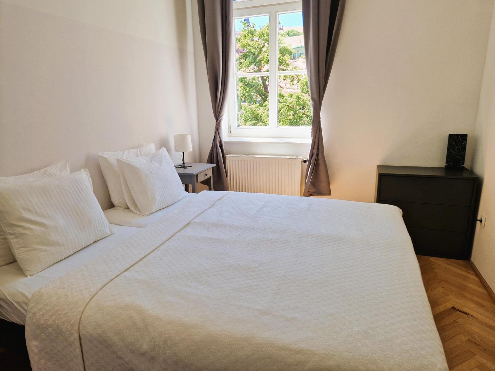 בודפשט Halasz 2-Bedroom Apartment Near Castle, Free Public Parking Nearby מראה חיצוני תמונה